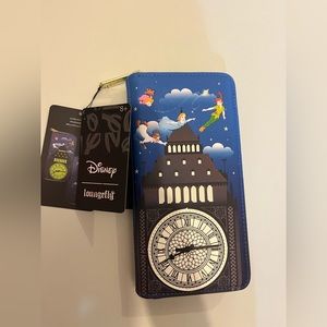 Loungefly peter-pan glow in the dark wallet
